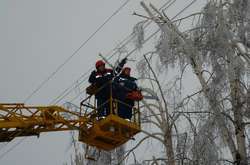 Снігопад в Україні: без світла залишились жителі чотирьох областей