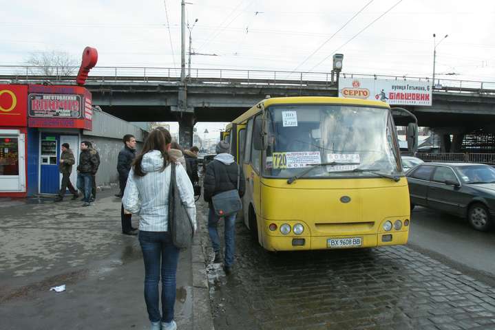Стоимость проезда в пригородных маршрутках Киева вырастет: на сколько и когда