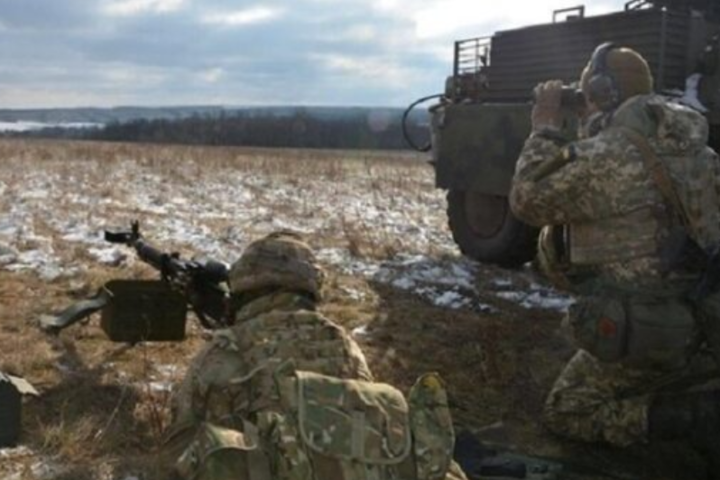 Окупанти на Донбасі двічі обстріляли українських захисників біля Водяного