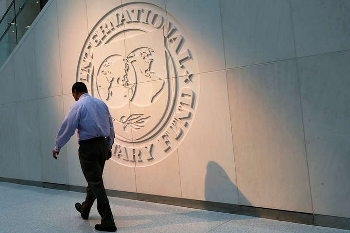 МВФ затримається в Україні 
