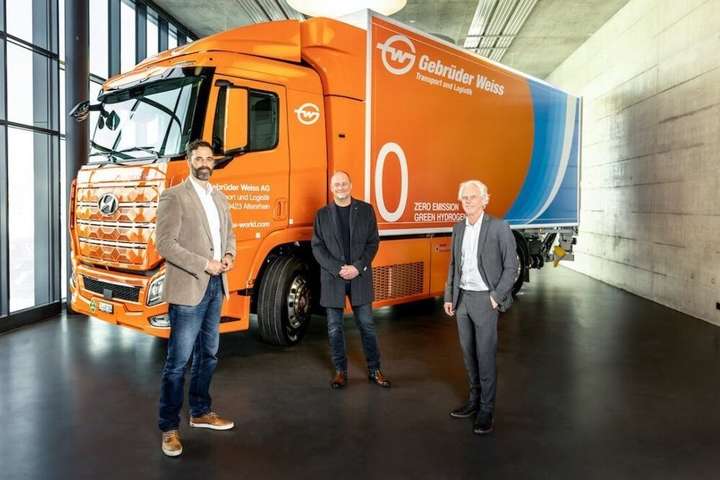 Швейцарія набуває водневі вантажівки Hyundai XCIENT