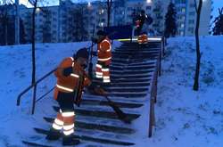 Как дорожники спасают Киев из снежного плена (фото)