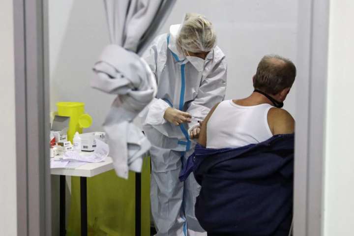 На першому етапі вакцинують майже 367,5 тисяч українців – Степанов