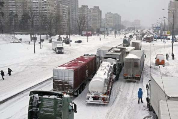 Київ дозволив в'їзд вантажівок у місто
