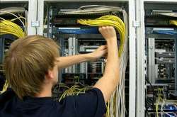 В сфере «Информация и телекоммуникации» средние зарплаты за год выросли на 13,4% до 19 888 гривен