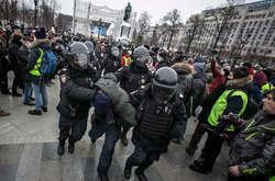 Щоб відвернути увагу від вуличних акцій протесту, російська влада може спровокувати загострення ситуації в Україні
