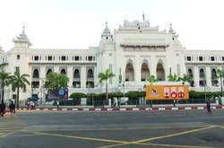 У М'янмі військові ввели надзвичайний стан