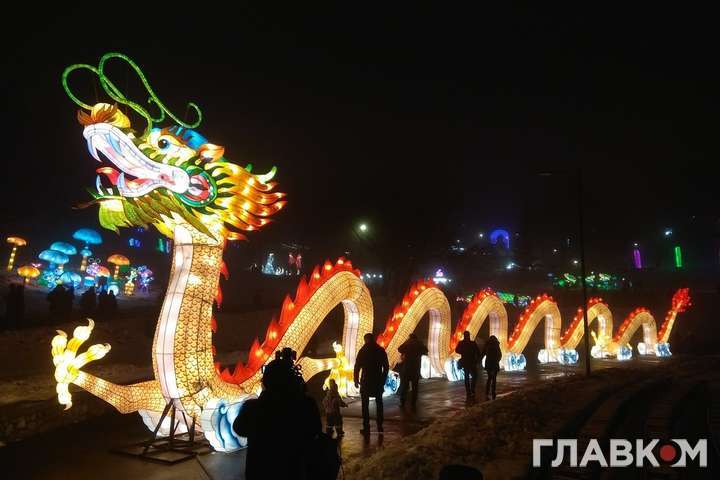 Гігантські китайські ліхтарі повертаються: у Києві незабаром відкриття фестивалю 