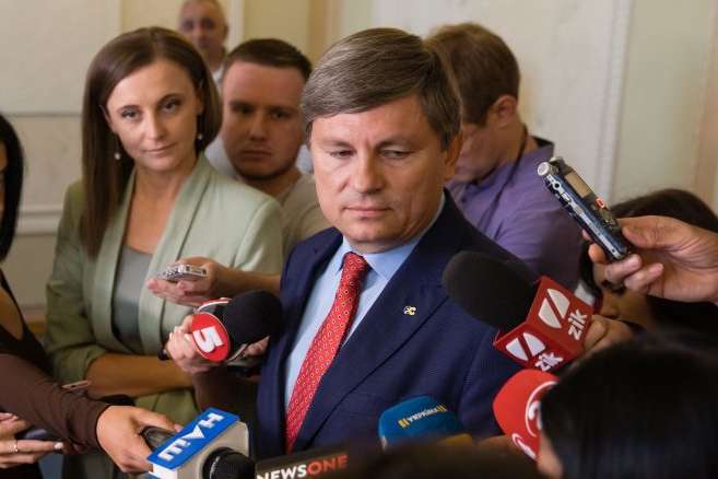 Руїни офісу ДБР на Печерську: від керівництва вимагають пояснень в парламенті