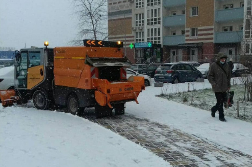 За неприбраний сніг у Києві за добу оштрафували понад 30 підприємців