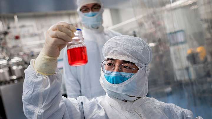 У Китаї за завищеними цінами продавали підроблену вакцину від коронавірусу