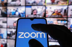 Zoom-конфуз. Студентка занялась сексом во время урока, забыв выключить микрофон