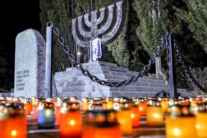 Рада встановила День пам'яті українців, які рятували євреїв під час війни