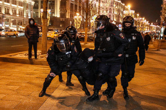 Вирок Навальному: у центрі Москви стихійні протести і затримання