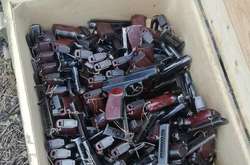 В Маріуполі знайшли схрон зі зброєю: понад 1600 гранат, патрони та пістолети (Фото)