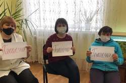 На Львівщині вже другий день голодують медсестри (фото)