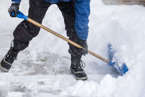 Незаконні МАФи, купи сміття і неприбраний сніг: за січень у Києві понад 4 тис. порушень