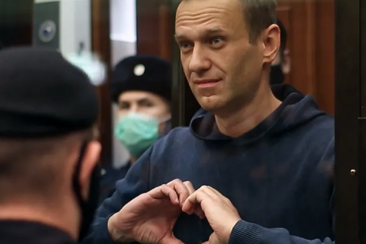 Журналісти знайшли родичів Навального під Києвом. Один з них – голова сільради