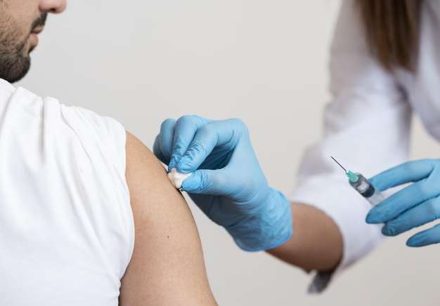 Степанов: Перший етап вакцинації розпочнеться в середині лютого 