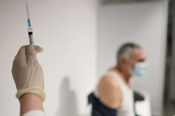  Уже известно о почти 30 отказах от вакцины РФ, но цифра постоянно растет 