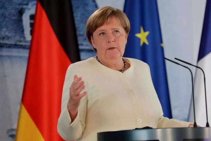 Меркель: Німеччина наполягатиме на транзитній ролі України у постачанні газу з РФ