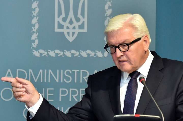 Український посол застеріг президента Німеччини від перекручування історії на догоду «Північному потоку»
