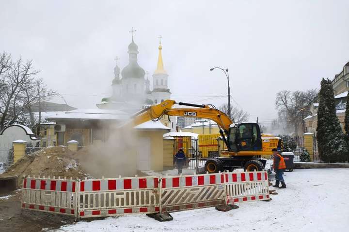 Аварія залишила без тепла і гарячої води центр Києва 