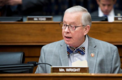 У США вперше від коронавірусу помер конгресмен