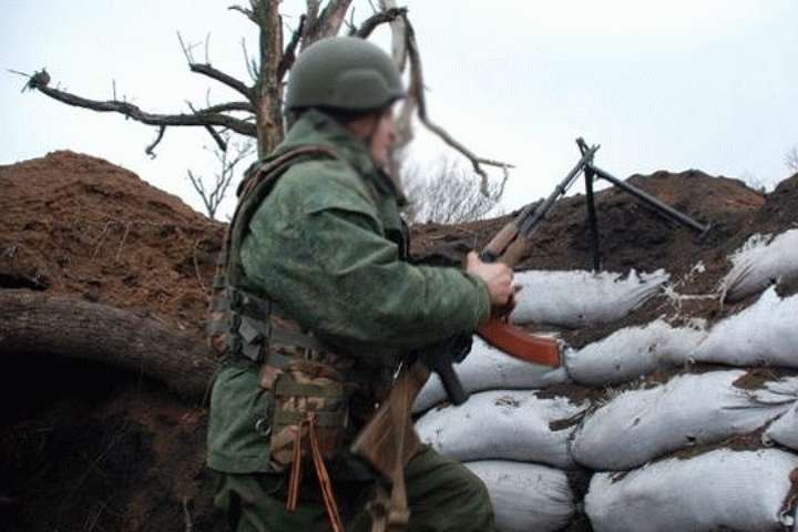 Окупанти будують укріплення у бік Кримського