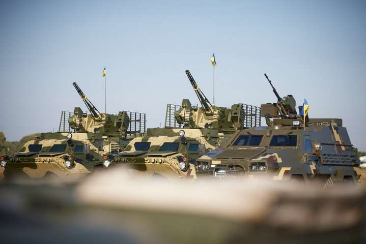 Украинская армия в этом году получит военной техники на более 10 млрд грн
