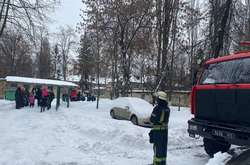 У Києві горів дитсадок: рятувальники евакуювали понад сотню дітей (фото)