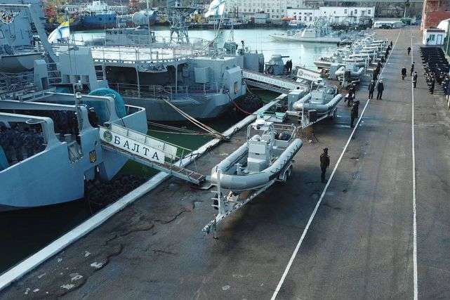 Український флот отримав від США швидкісні човни 