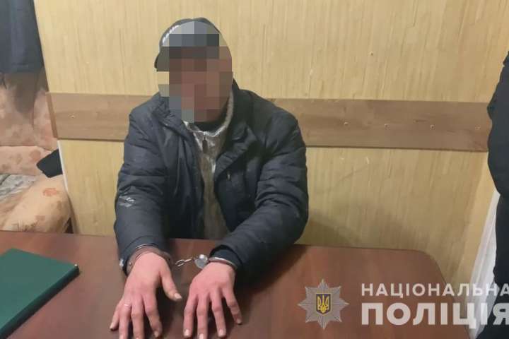 Гвалтував дружину й двох неповнолітніх доньок: в Одесі затримали домашнього тирана