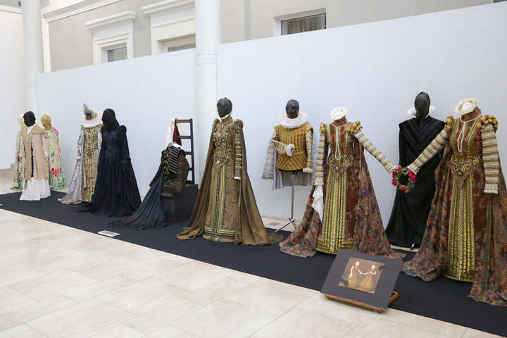 У Києві відкрилась виставка костюмів з вистав за п'єсами Лесі Українки (фото)