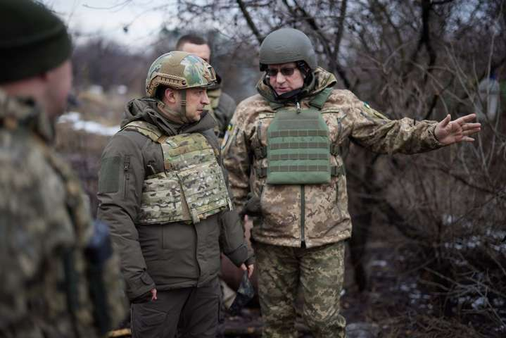Зеленский с Ермаком оперативно посетили передовую на Донбассе (фото)