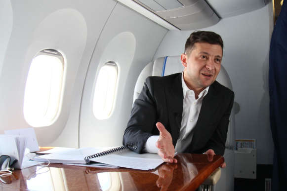 Українці заплатили у 2020 році за польоти Зеленського 22 млн грн