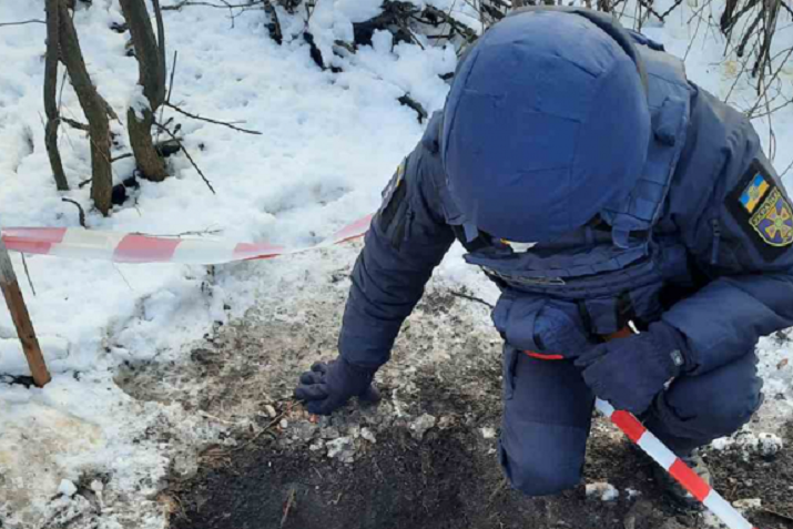 Доба на Донбасі: український військовий підірвався на вибухівці
