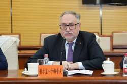 Помер посол України в Китаї Камишев