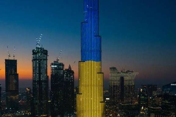 У Дубаї хмарочос Бурдж Халіфа підсвітили кольорами українського прапора (фото)