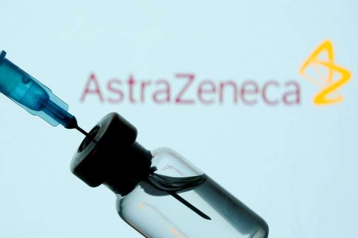 ВООЗ схвалив вакцину AstraZeneca