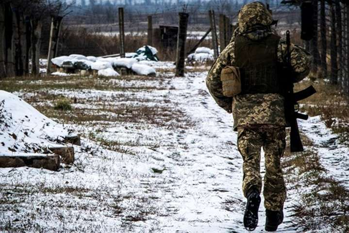 Сутки на Донбассе: боевики трижды обстреляли позиции Объединенных сил