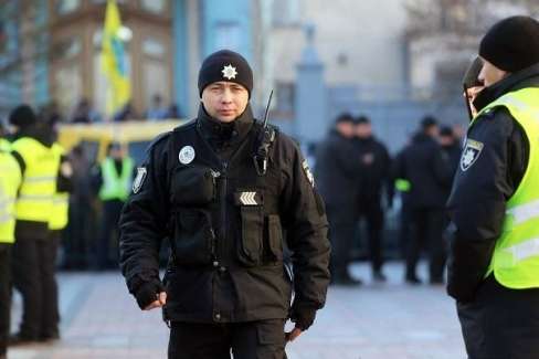 Поліція в посиленому режимі чергує в центрі Києва