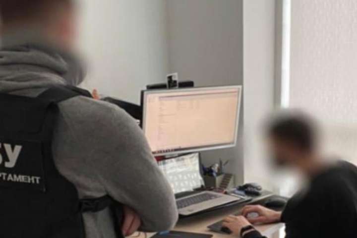 У Києві викрили хакерів, що атакували компанії в Європі та США (фото)