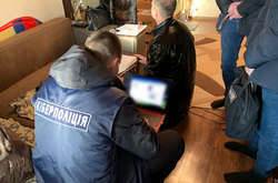 «Бізнесмен» у Дніпрі продавав меблі, яких не існує 