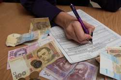 Автори законопроєкту хочуть вивести з тіні усіх, хто заробляє дрібними послугами 