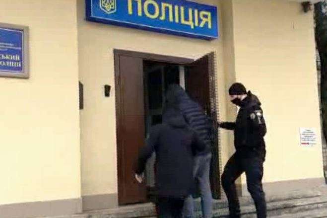 В Одеській області іноземець переїхав двох поліцейських
