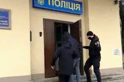 У ході переслідування його заблокували в селі Фонтанка