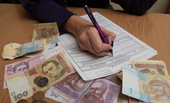 Нардепы готовят очередной сюрприз: Украинцам придется платить еще больше налогов