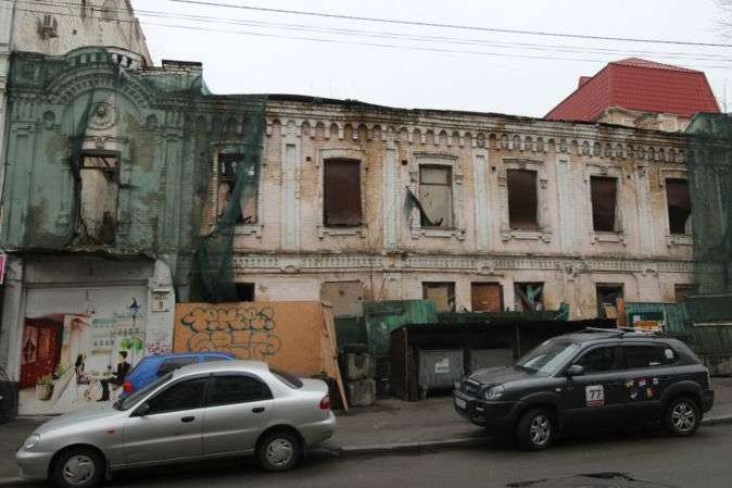 Столична мерія звинувачує Мінкульт у сприянні знищенню історичних будівель
