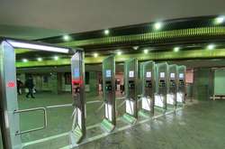 На станції метро «Харківська» чотири дні не працюватиме один вхід